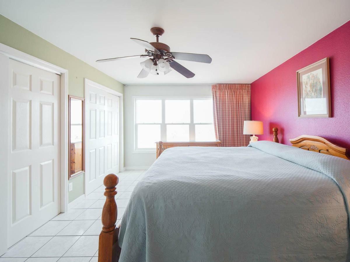 Relaxing Condo, Great Location, 3 Minute Walk To The Beach Condo South Padre Island Eksteriør billede